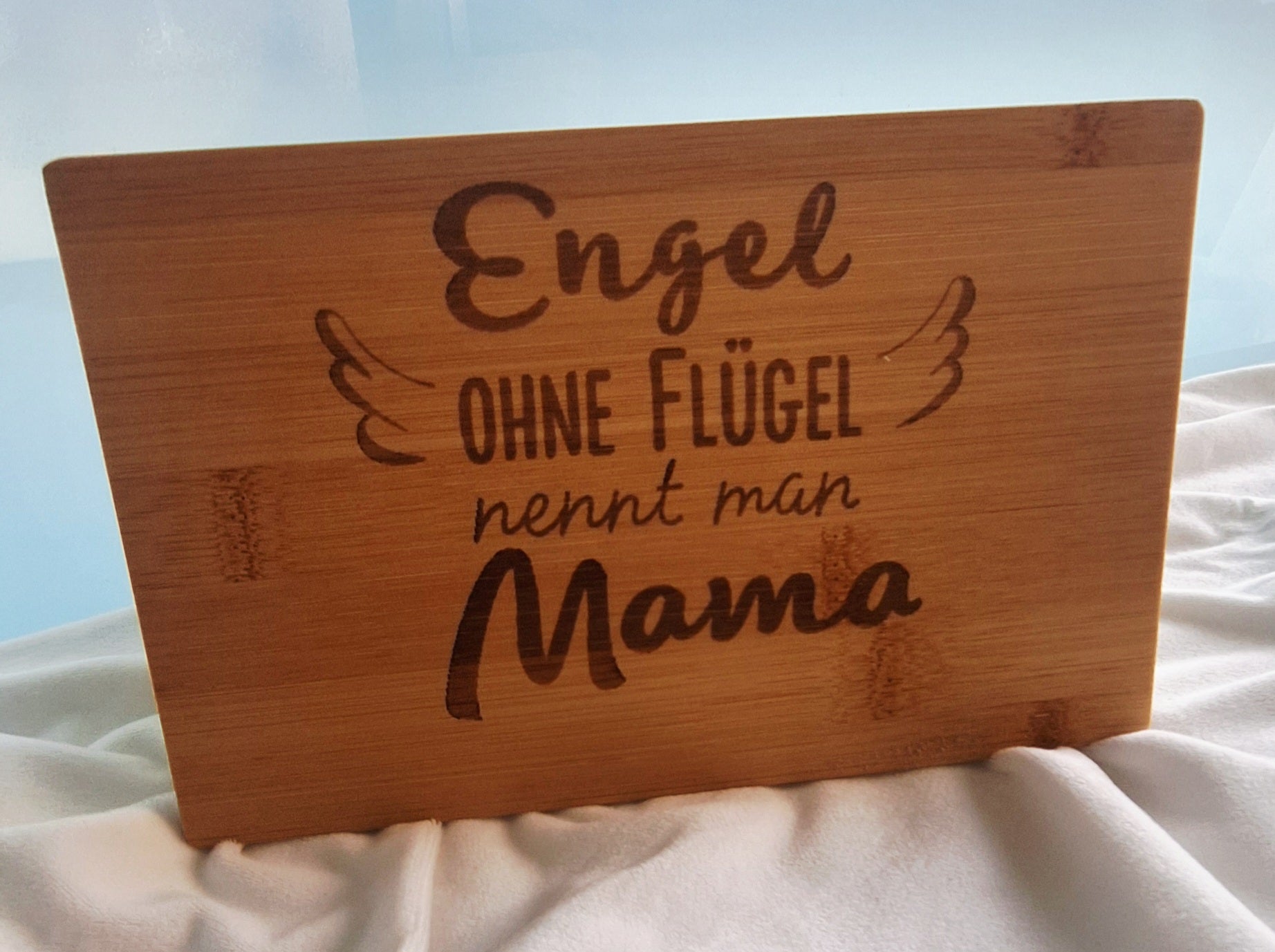 Schneide-Frühstücksbrett aus Bambus mit Mama - Engel Spruch (Bild mittig)